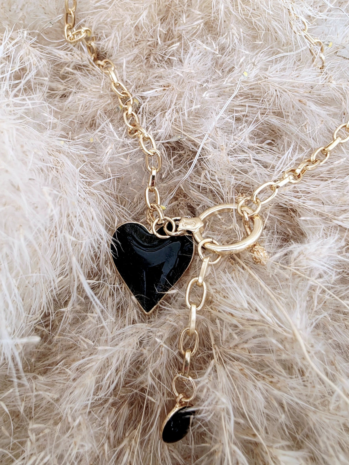 Collier cœur noir