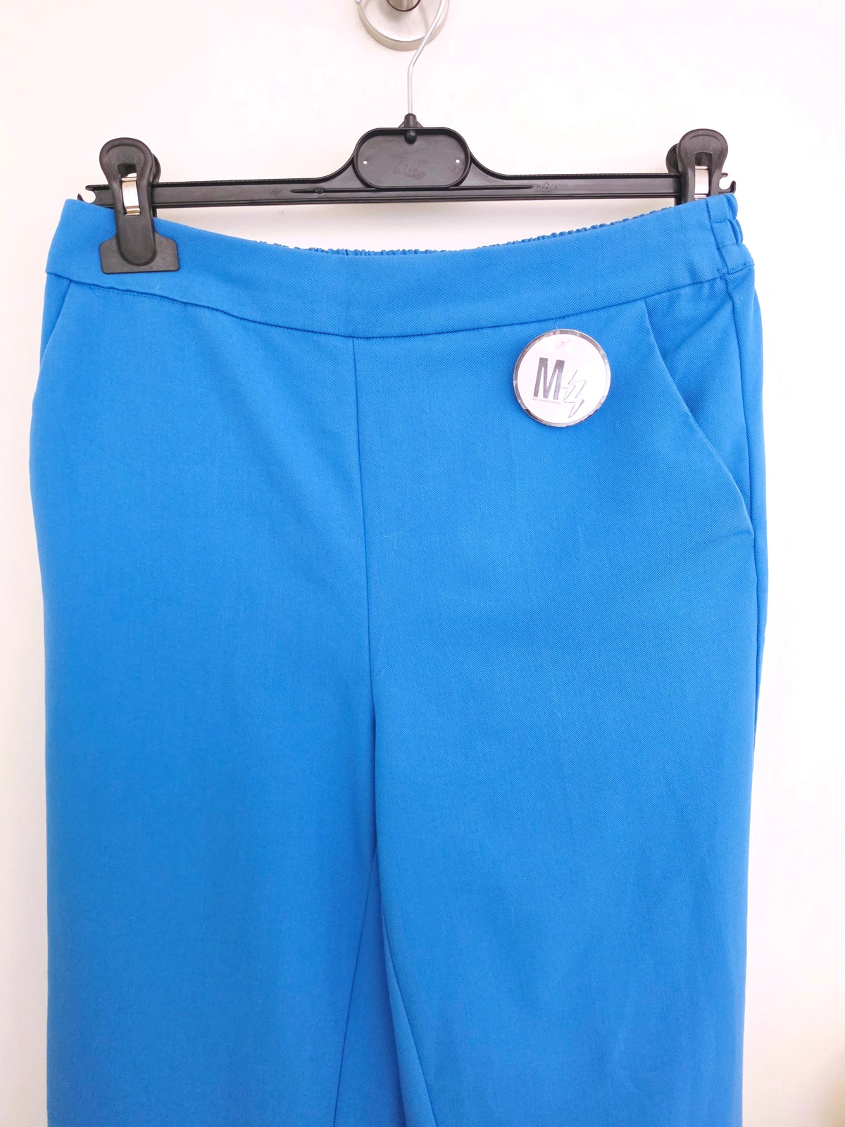 Pantalon bleu vif longueur 7/8è - 𝐌𝐚𝐫𝐢𝐧𝐚𝟒𝟒𝐟𝐚𝐦𝐢𝐥𝐲