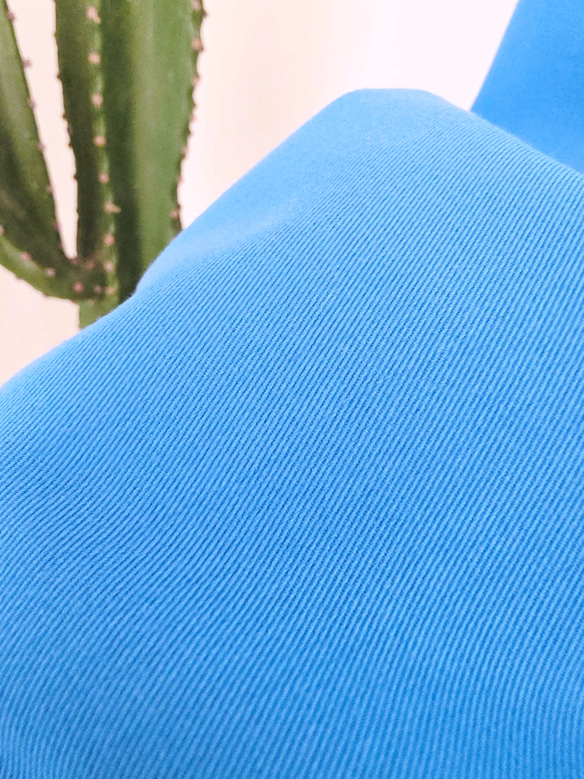 Pantalon bleu vif longueur 7/8è - 𝐌𝐚𝐫𝐢𝐧𝐚𝟒𝟒𝐟𝐚𝐦𝐢𝐥𝐲