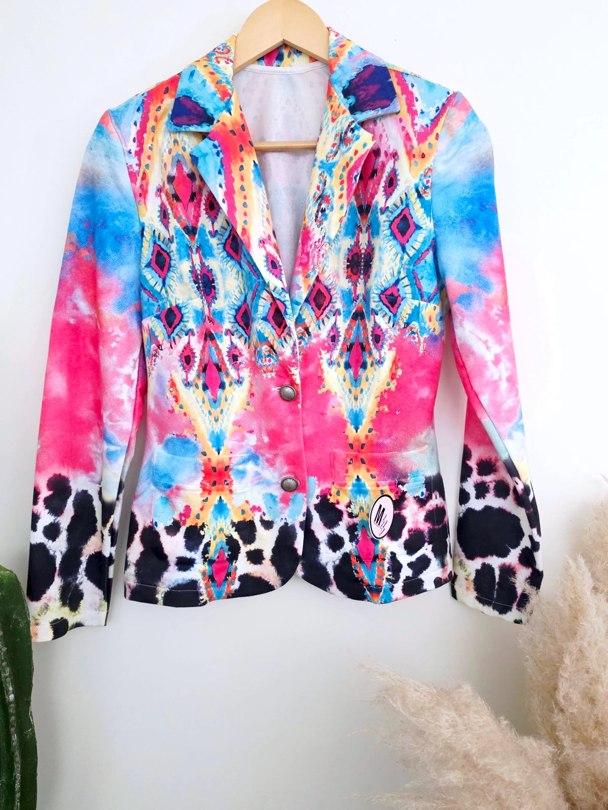 Veste cintrée à imprimé éthnique fluo