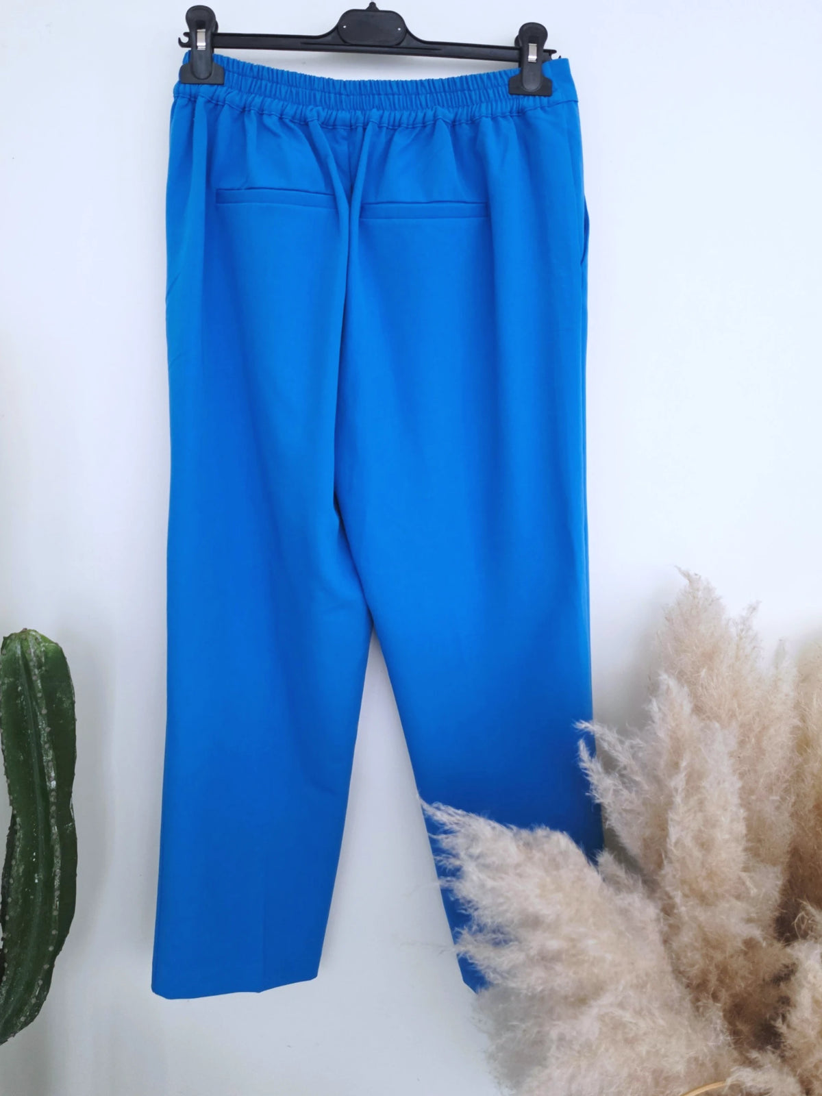 Pantalon bleu vif longueur 7/8è - 𝐌𝐚𝐫𝐢𝐧𝐚𝟒𝟒𝐟𝐚𝐦𝐢𝐥𝐲