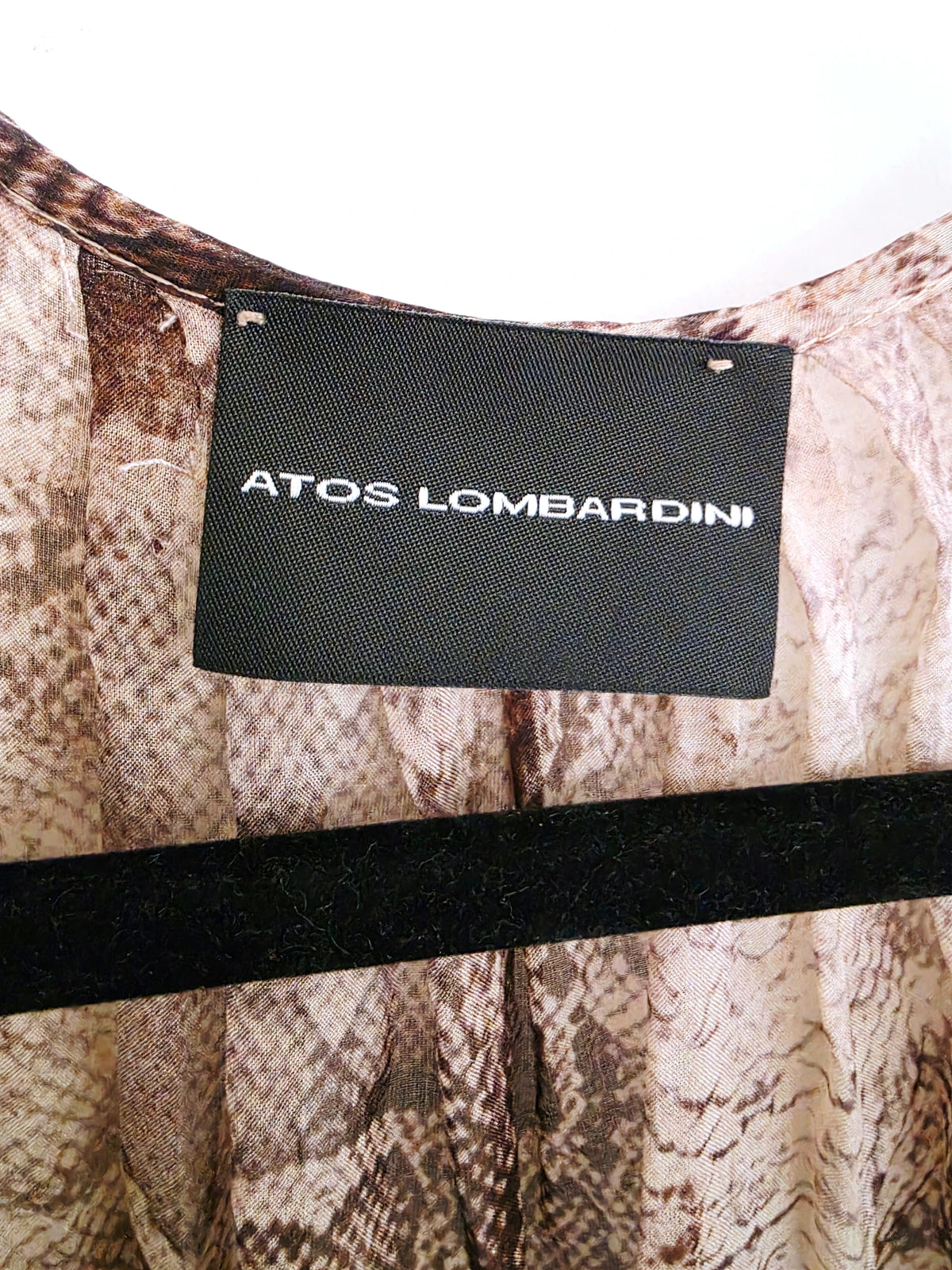 Blouse à imprimé python marron - 𝐌𝐚𝐫𝐢𝐧𝐚𝟒𝟒𝐟𝐚𝐦𝐢𝐥𝐲