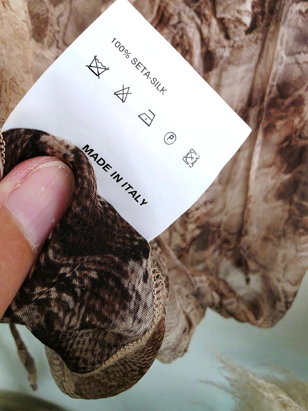 Blouse à imprimé python marron - 𝐌𝐚𝐫𝐢𝐧𝐚𝟒𝟒𝐟𝐚𝐦𝐢𝐥𝐲