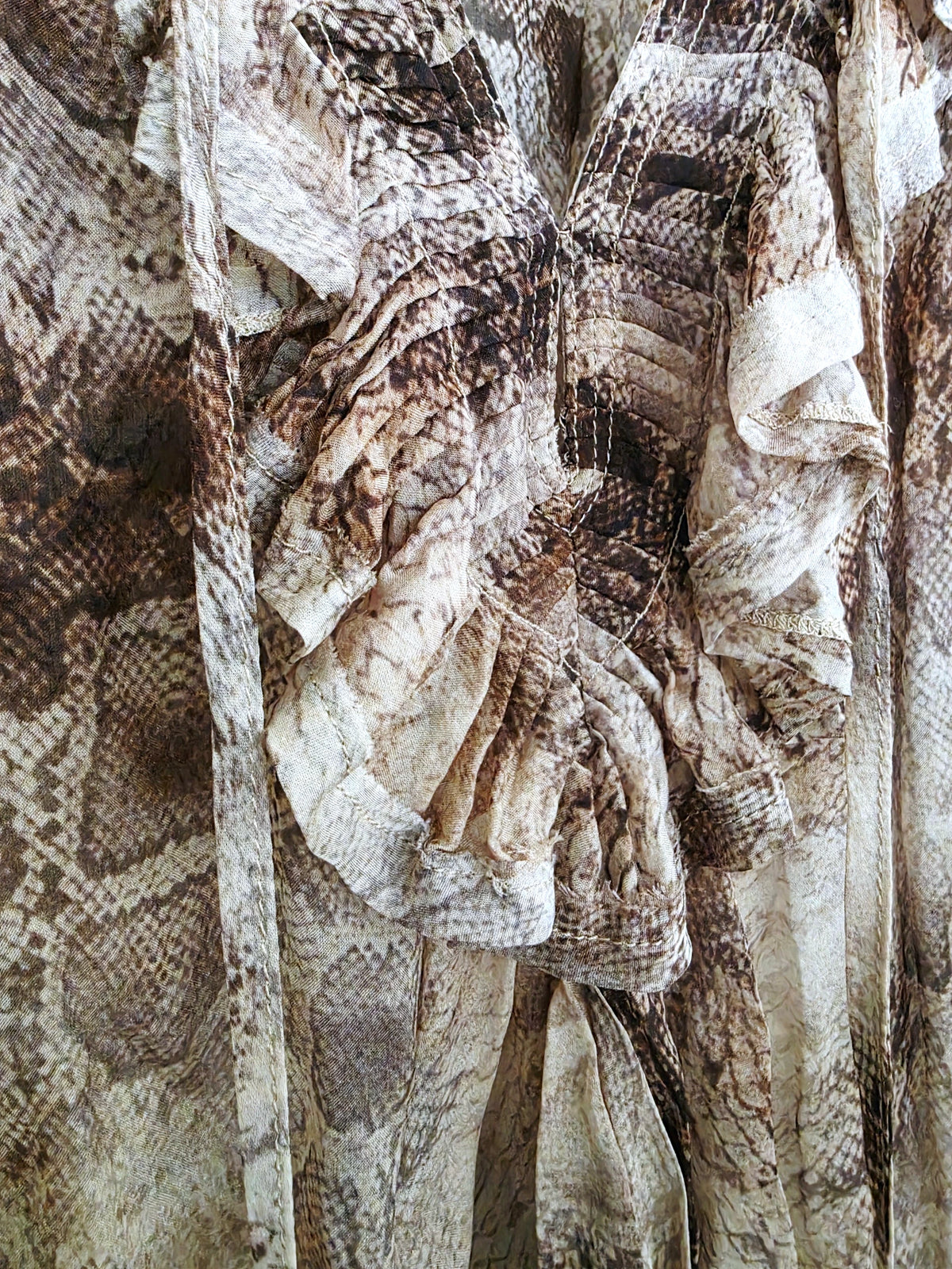 Blouse à imprimé python marron - 𝐌𝐚𝐫𝐢𝐧𝐚𝟒𝟒𝐟𝐚𝐦𝐢𝐥𝐲