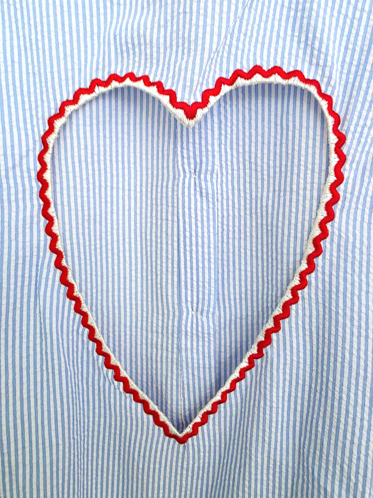 Chemise à rayures bleu ciel dos coeur - 𝐌𝐚𝐫𝐢𝐧𝐚𝟒𝟒𝐟𝐚𝐦𝐢𝐥𝐲