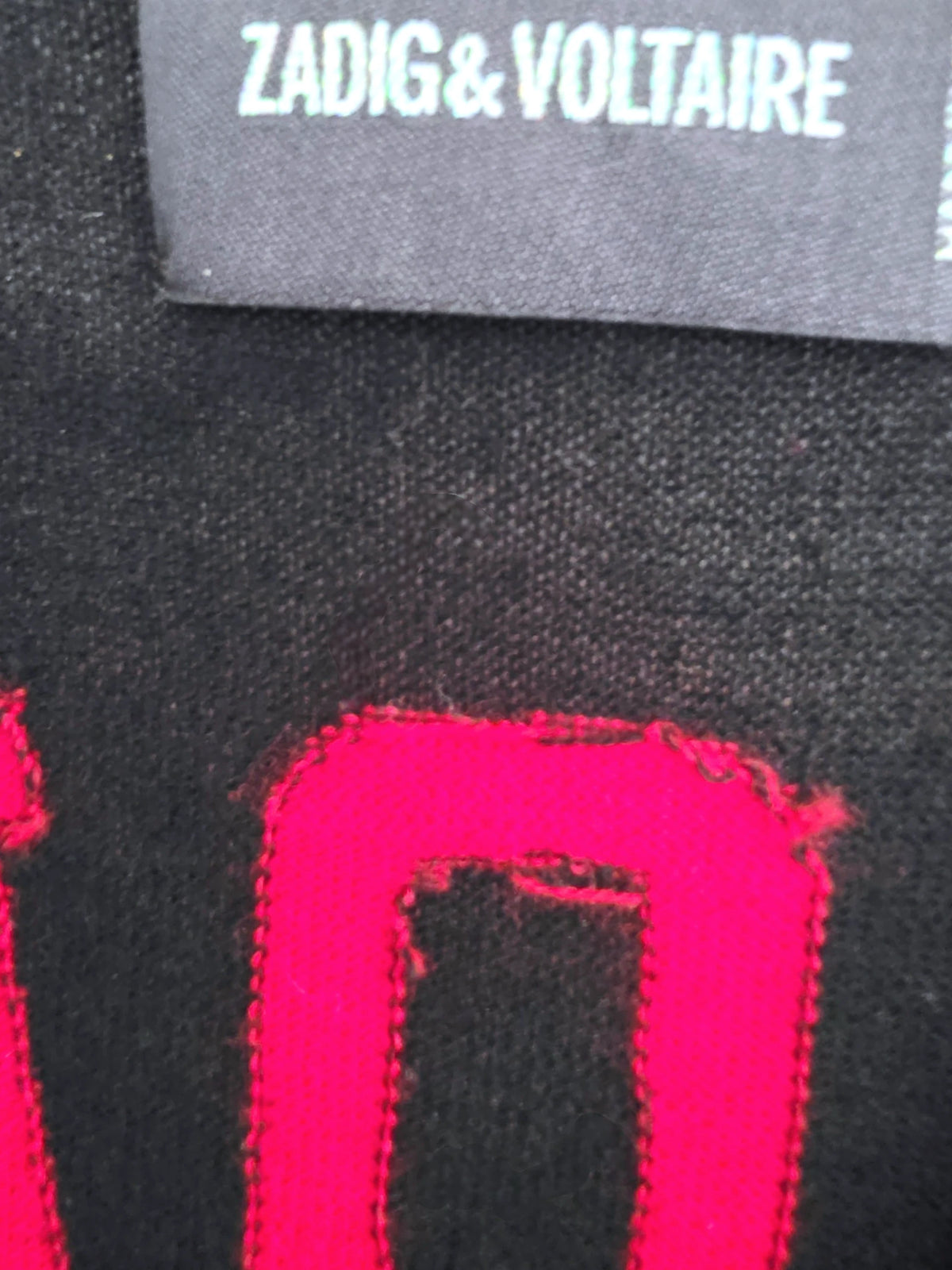 Pull noir inscription dos amour en rouge - 𝐌𝐚𝐫𝐢𝐧𝐚𝟒𝟒𝐟𝐚𝐦𝐢𝐥𝐲