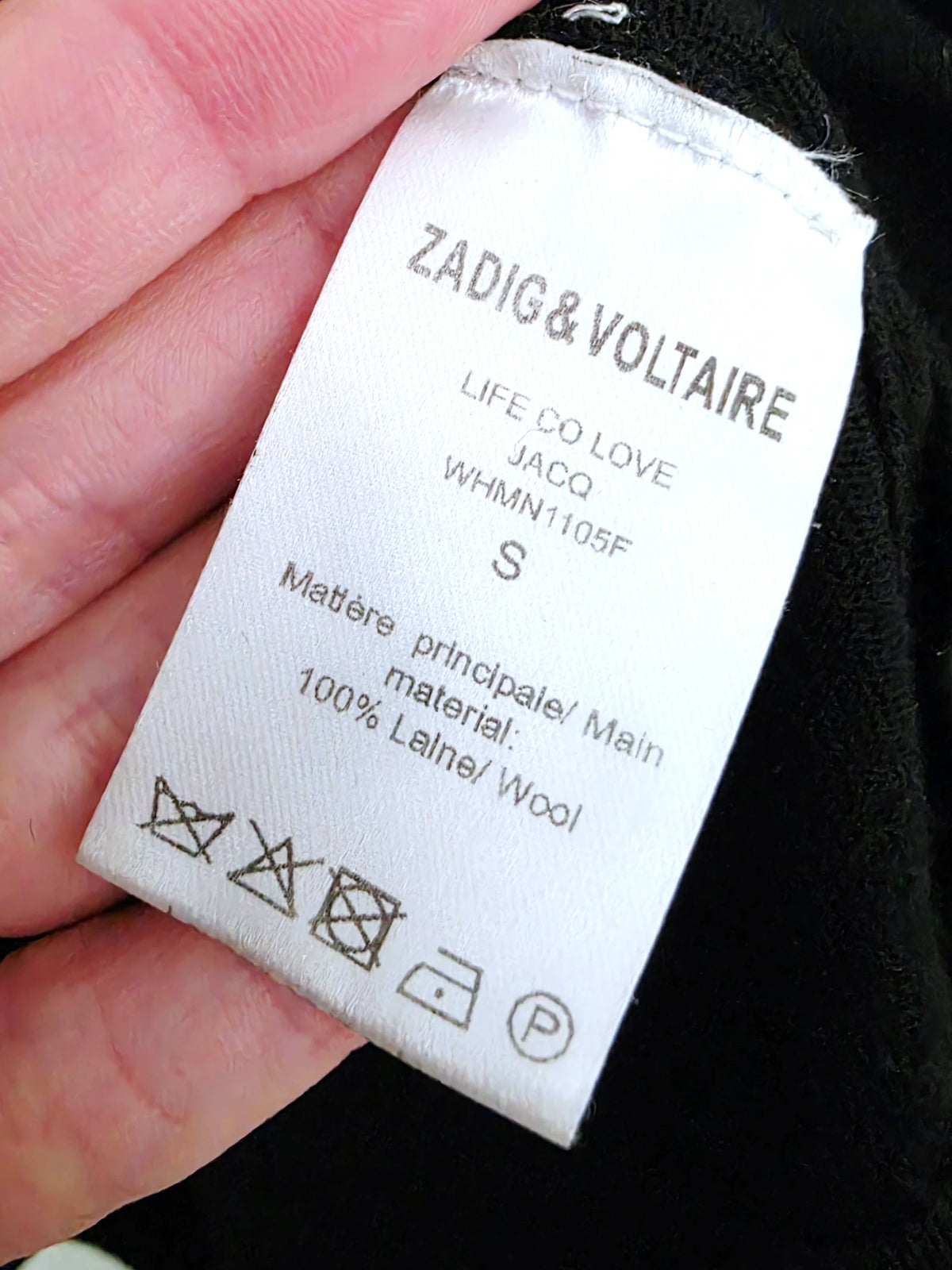 Pull noir inscription dos amour en rouge - 𝐌𝐚𝐫𝐢𝐧𝐚𝟒𝟒𝐟𝐚𝐦𝐢𝐥𝐲