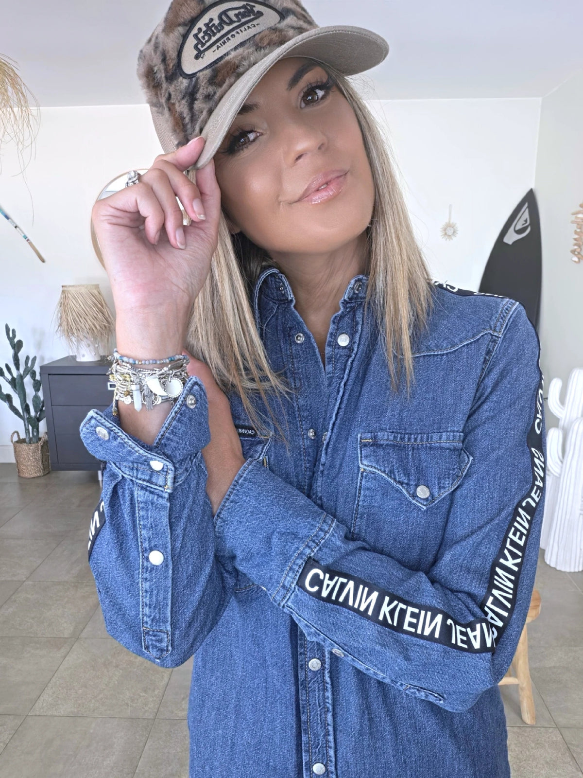 Robe en jean bleu avec bandes latérales - 𝐌𝐚𝐫𝐢𝐧𝐚𝟒𝟒𝐟𝐚𝐦𝐢𝐥𝐲