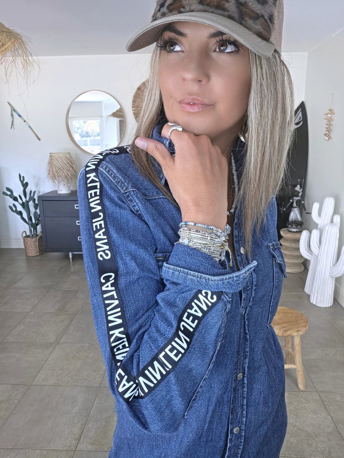 Robe en jean bleu avec bandes latérales - 𝐌𝐚𝐫𝐢𝐧𝐚𝟒𝟒𝐟𝐚𝐦𝐢𝐥𝐲