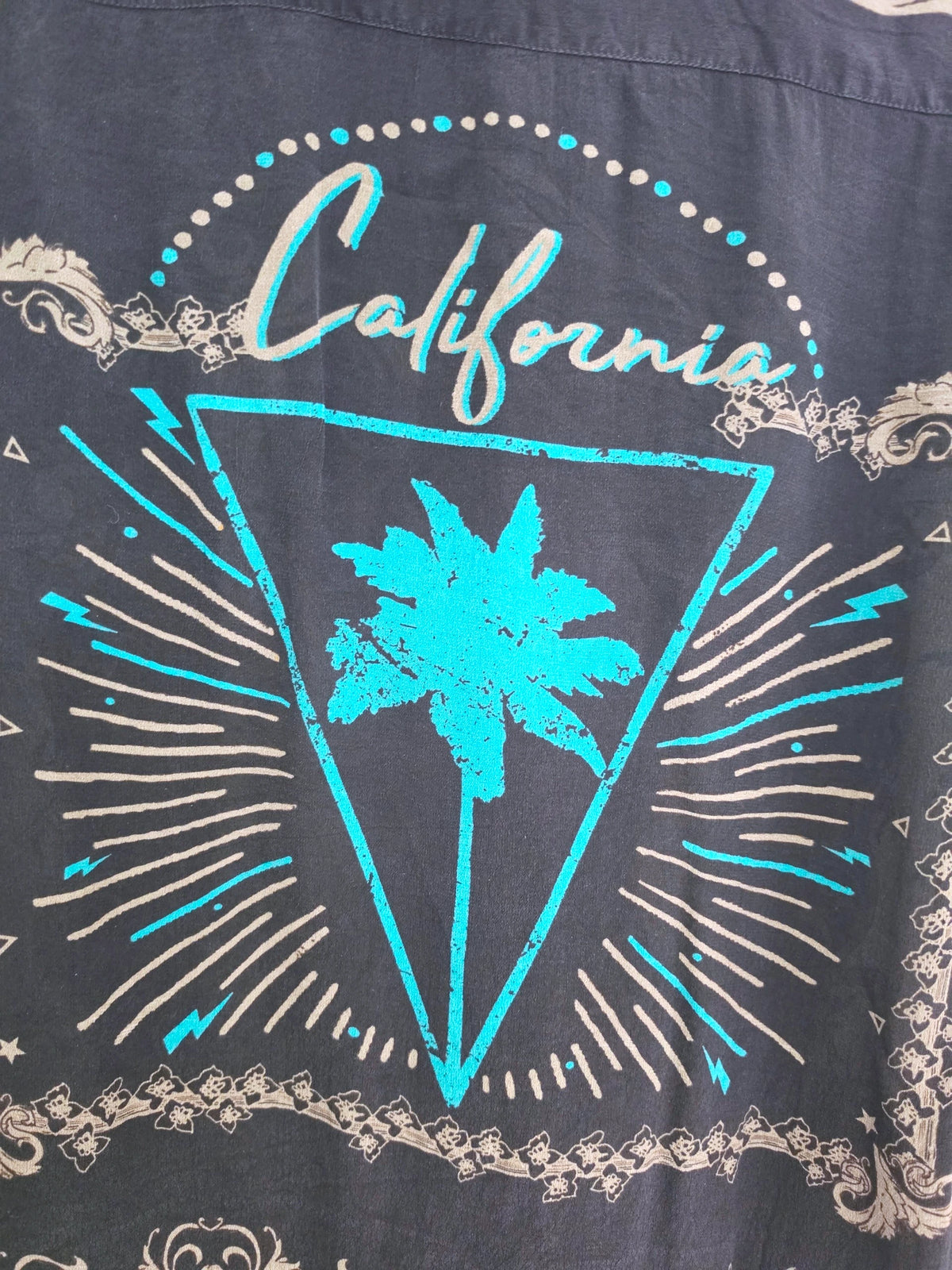 Chemise California noire à imprimé vert