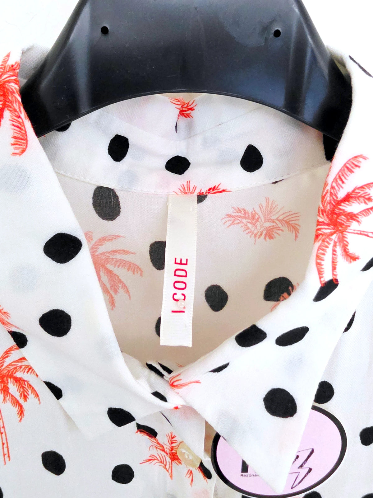 Chemise blanche à imprimé palmier et petit pois