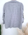Chemise grise à bandes latérales