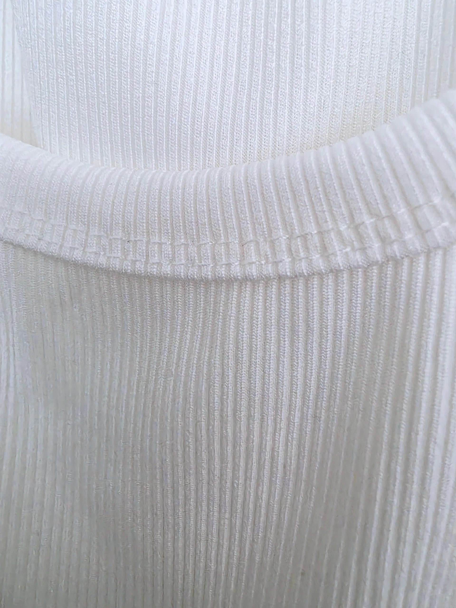 Débardeur blanc à maille côtelée en lycra