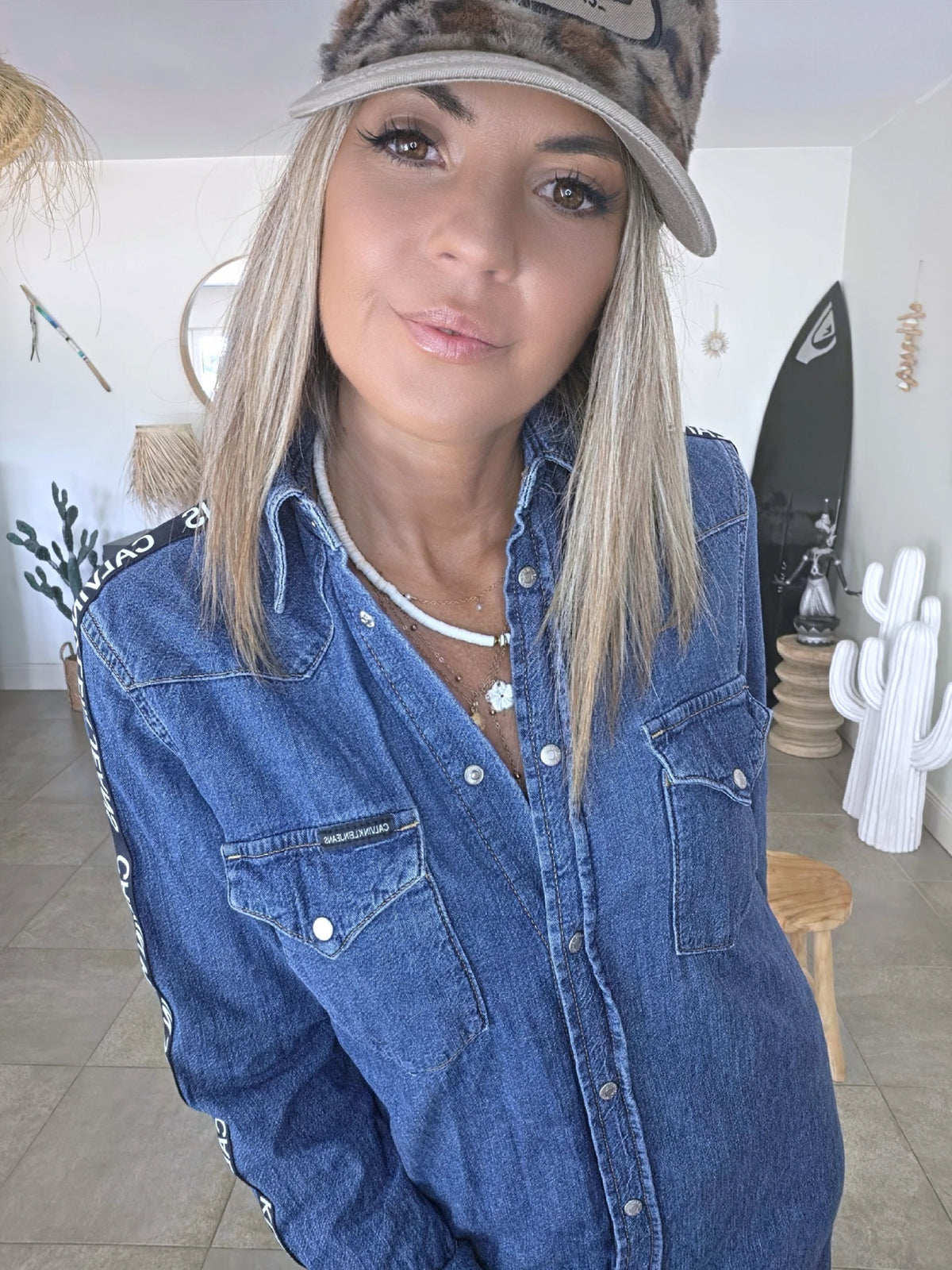 Robe en jean bleu avec bandes latérales - 𝐌𝐚𝐫𝐢𝐧𝐚𝟒𝟒𝐟𝐚𝐦𝐢𝐥𝐲