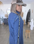 Robe en jean bleu avec bandes latérales - 𝐌𝐚𝐫𝐢𝐧𝐚𝟒𝟒𝐟𝐚𝐦𝐢𝐥𝐲
