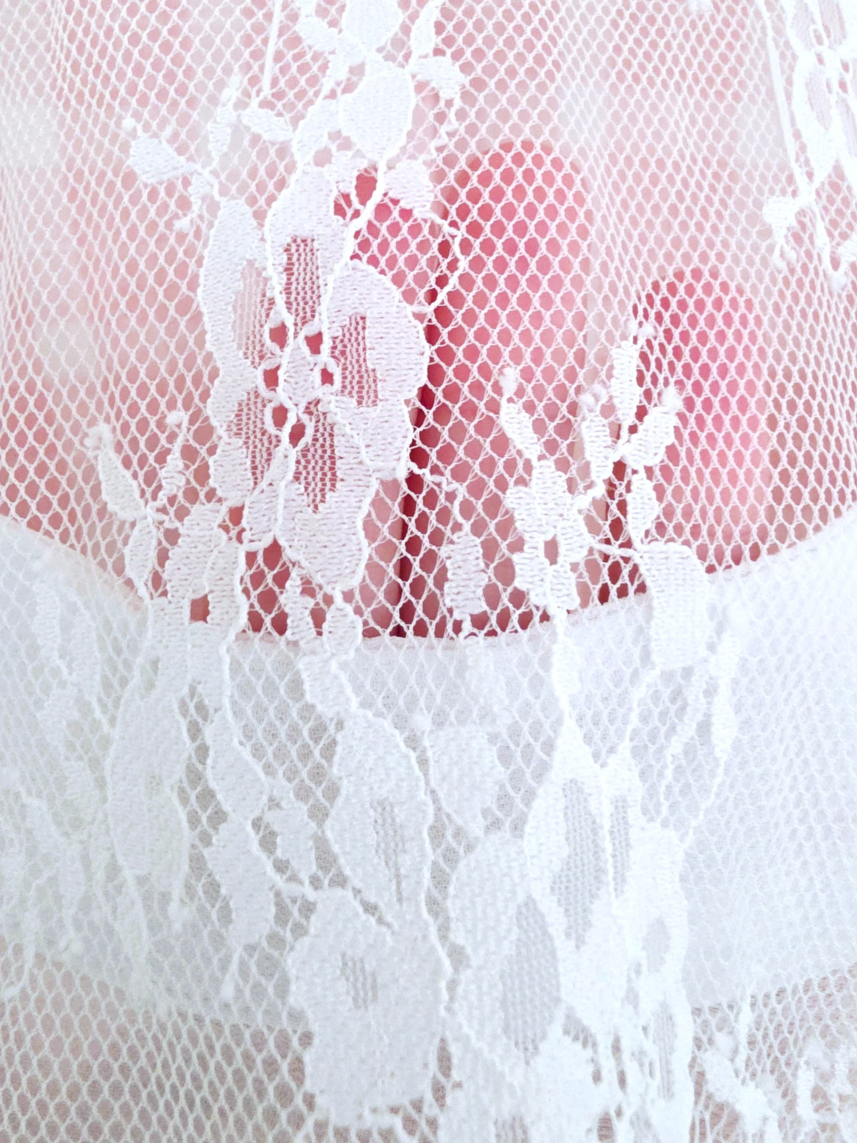 Chemise à carreaux rose avec dos en dentelle