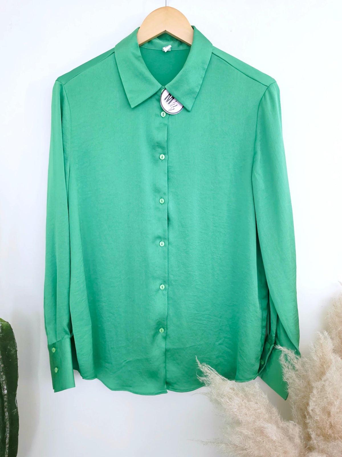 Chemise verte lumineuse