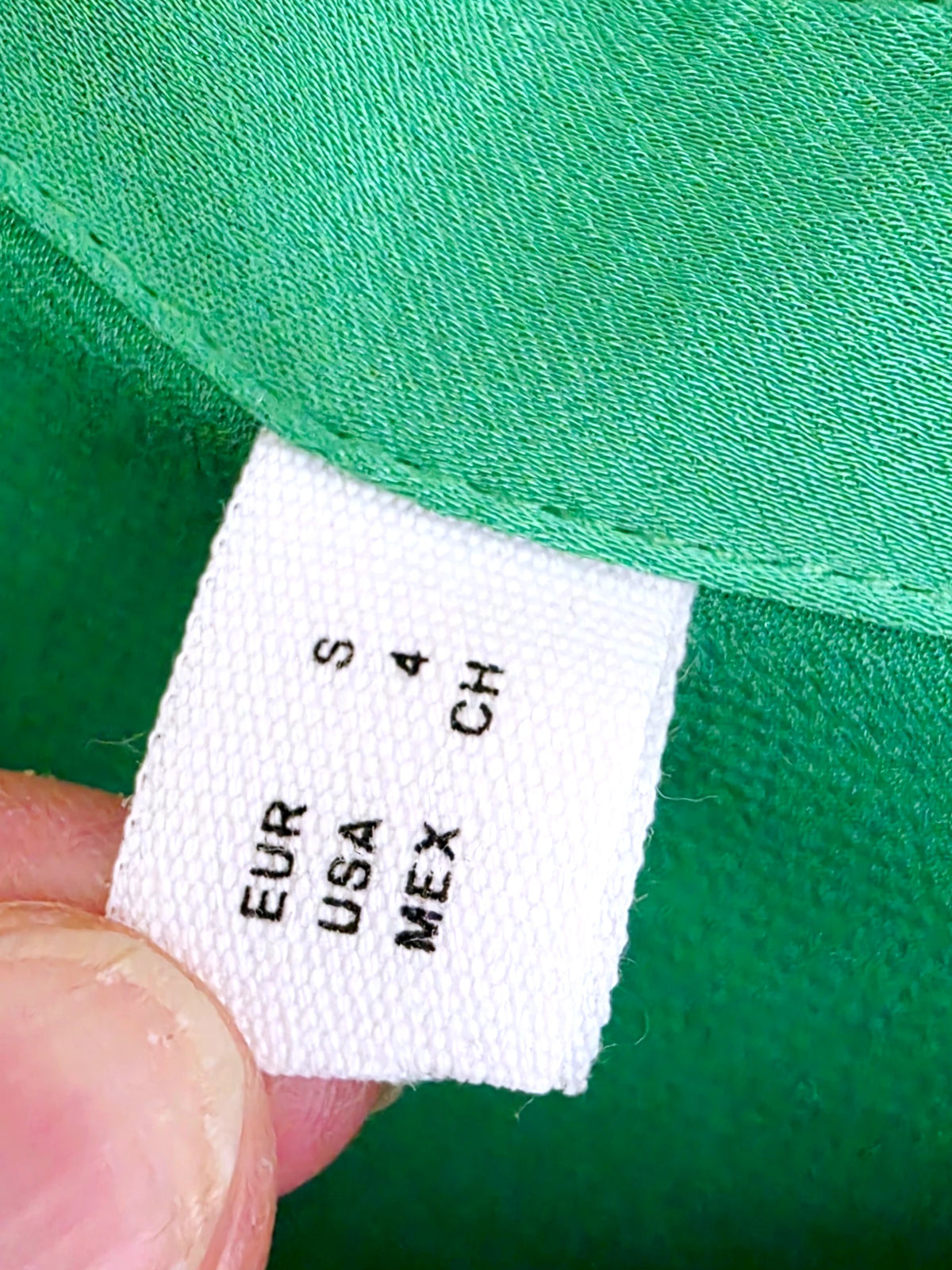 Chemise verte lumineuse