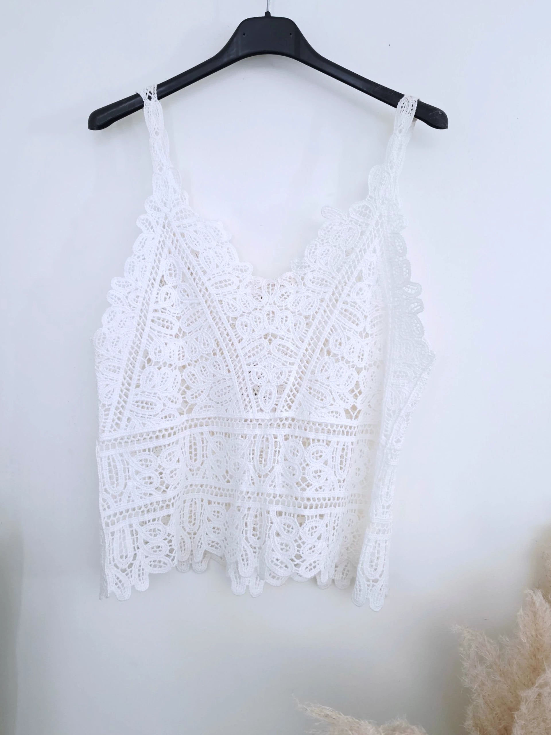 Top blanc en maille crochet