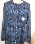 Robe longue bleue à imprimé noir