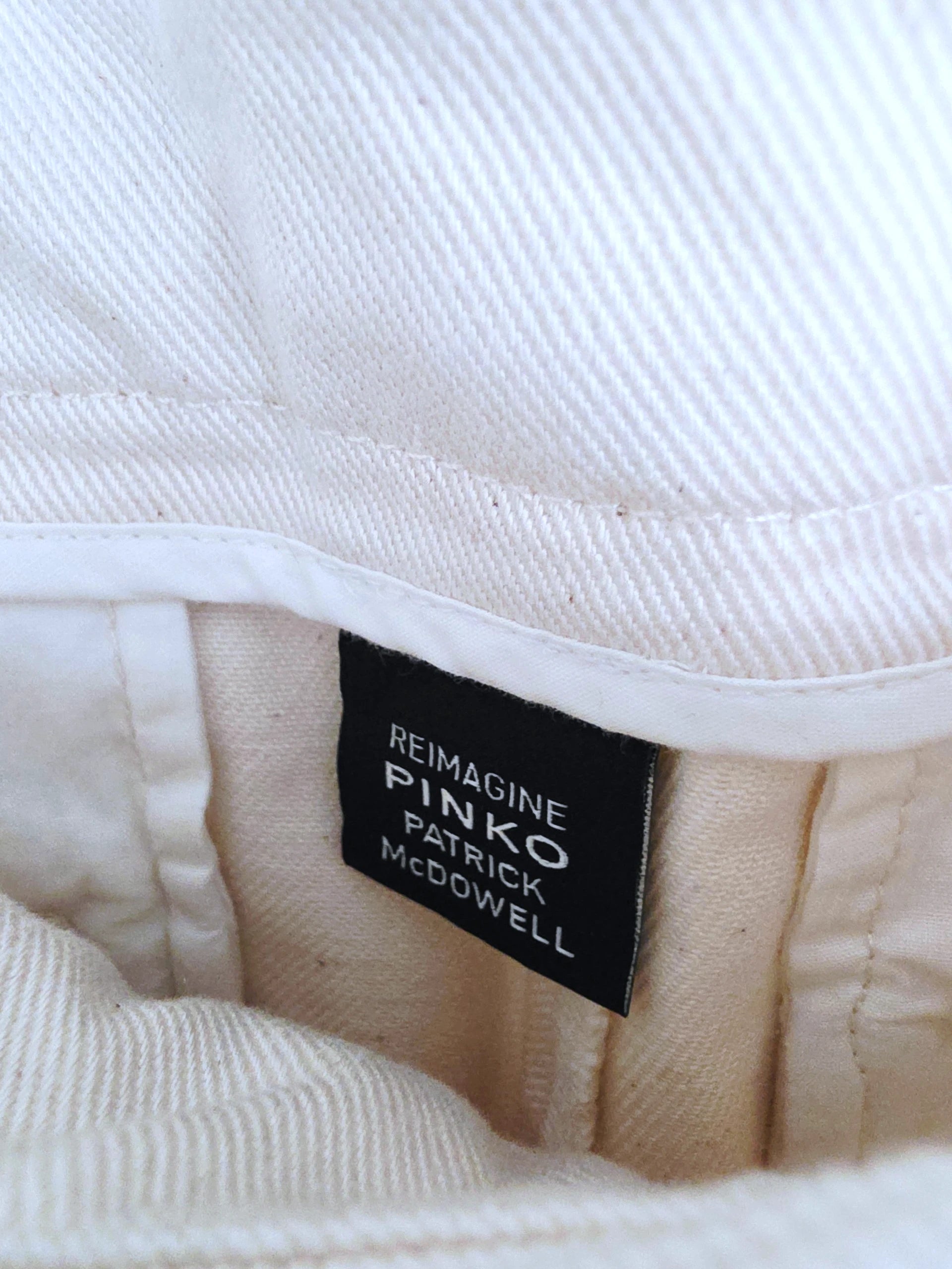 Pantalon écru taille asymétrique