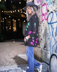 Blazer noir à tags fluo
