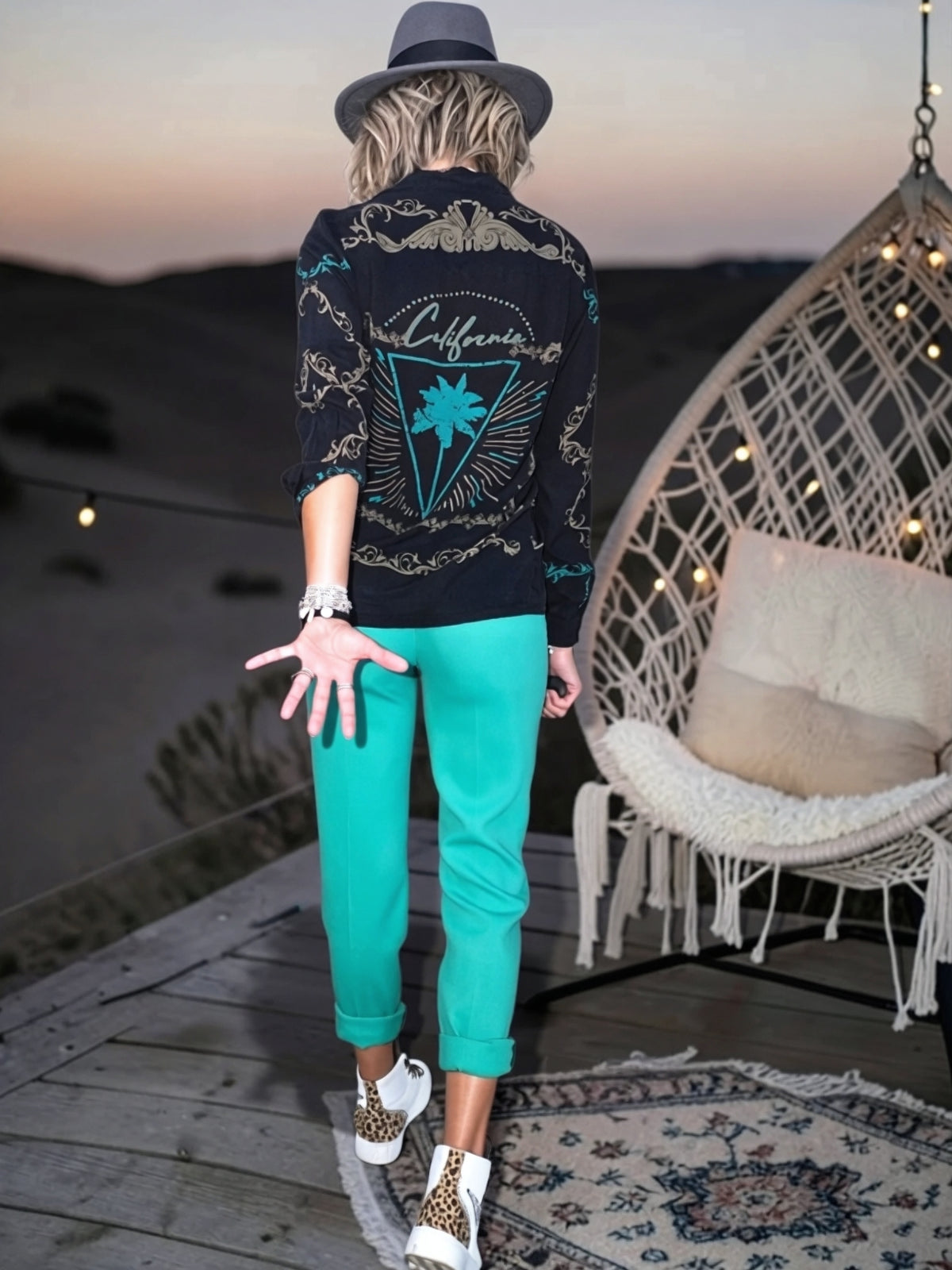 Chemise California noire à imprimé vert