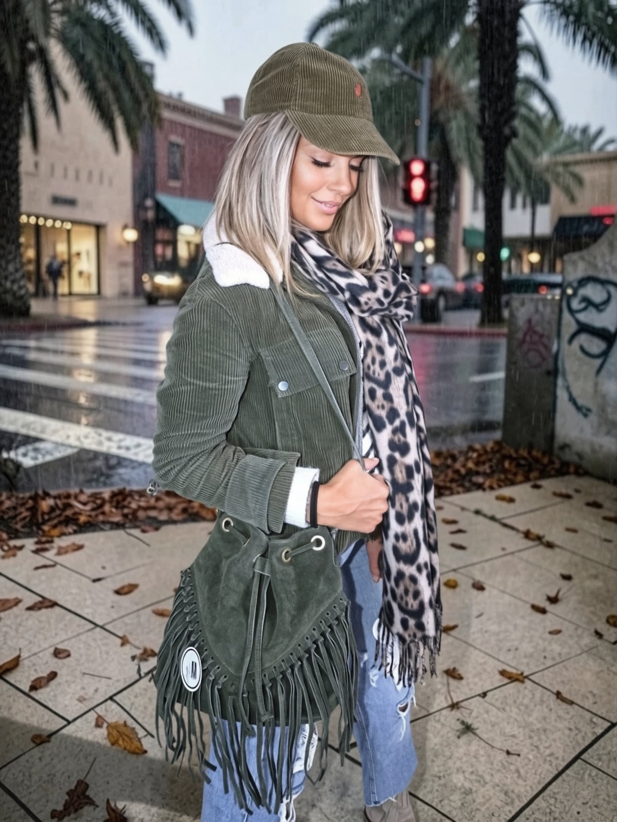 Sac bourse kaki 100% cuir - 𝐌𝐚𝐫𝐢𝐧𝐚𝟒𝟒𝐟𝐚𝐦𝐢𝐥𝐲