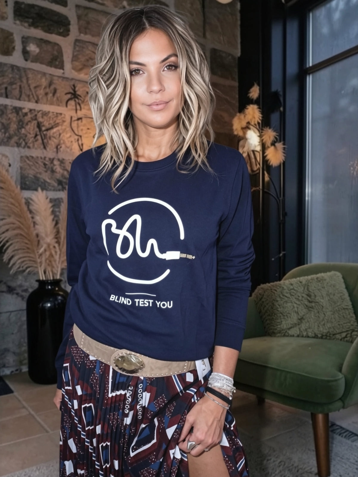 Sweat bleu marine blind test you - 𝐌𝐚𝐫𝐢𝐧𝐚𝟒𝟒𝐟𝐚𝐦𝐢𝐥𝐲