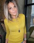 Pull jaune moutarde à maille fine