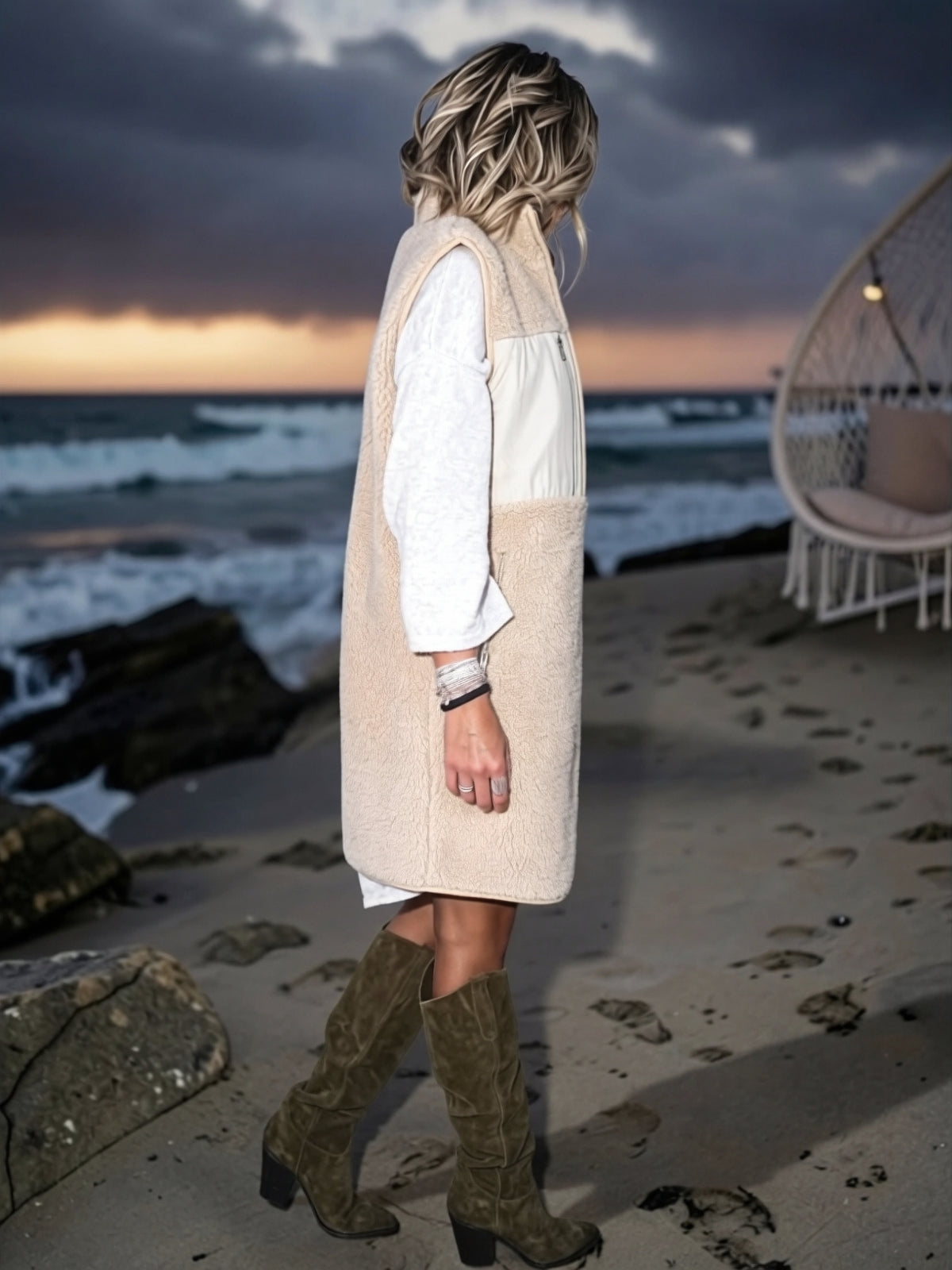 Manteau sans manche beige à bouclette - 𝐌𝐚𝐫𝐢𝐧𝐚𝟒𝟒𝐟𝐚𝐦𝐢𝐥𝐲