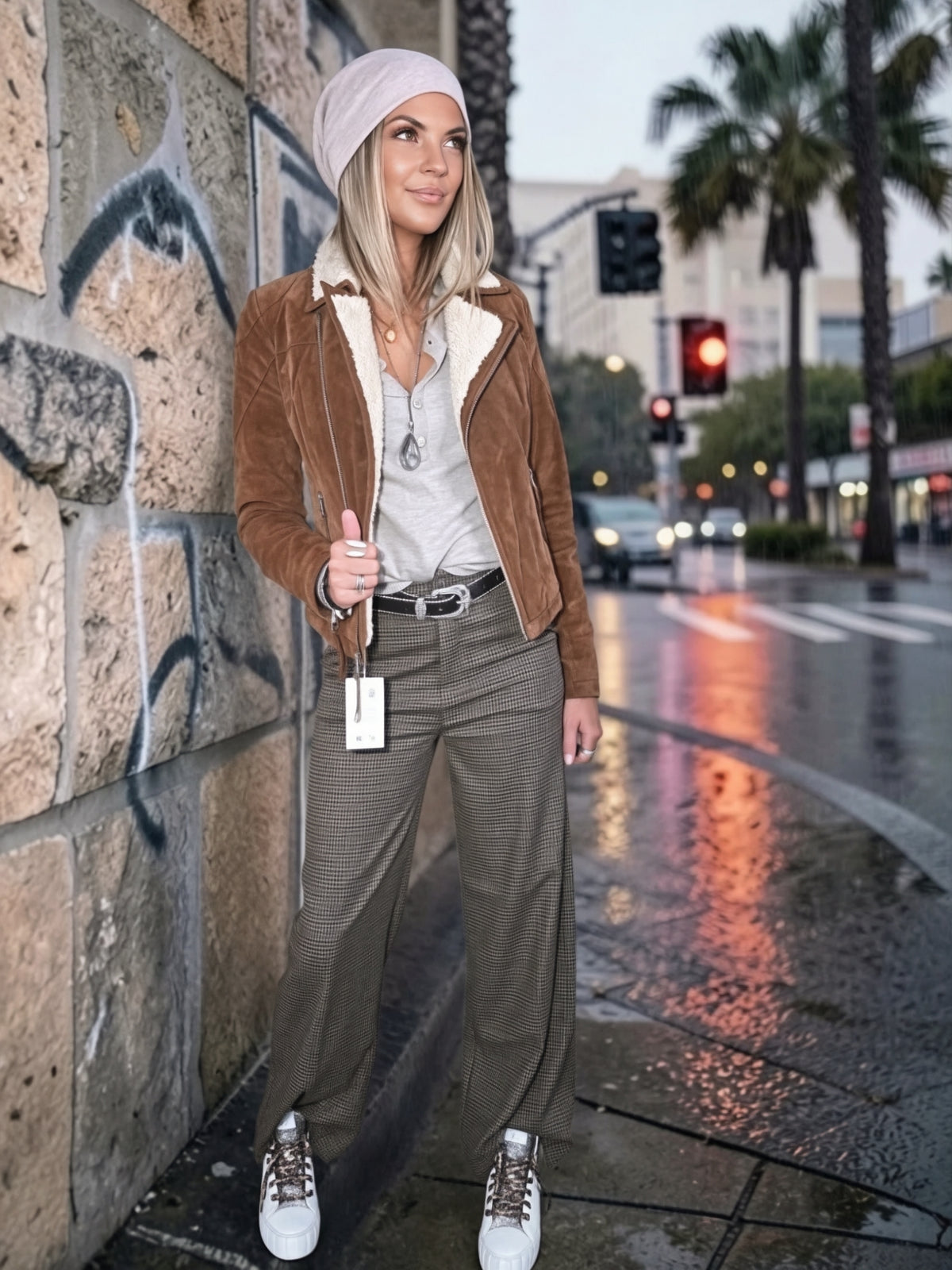 Pull beige chic à maille fine et chaude - 𝐌𝐚𝐫𝐢𝐧𝐚𝟒𝟒𝐟𝐚𝐦𝐢𝐥𝐲