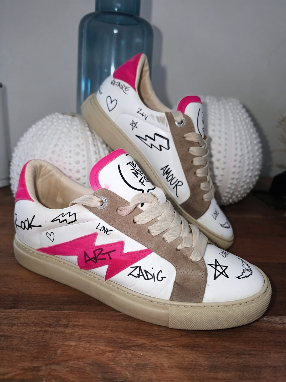 Baskets ZV1747 blanche à tags 100% cuir - 𝐌𝐚𝐫𝐢𝐧𝐚𝟒𝟒𝐟𝐚𝐦𝐢𝐥𝐲