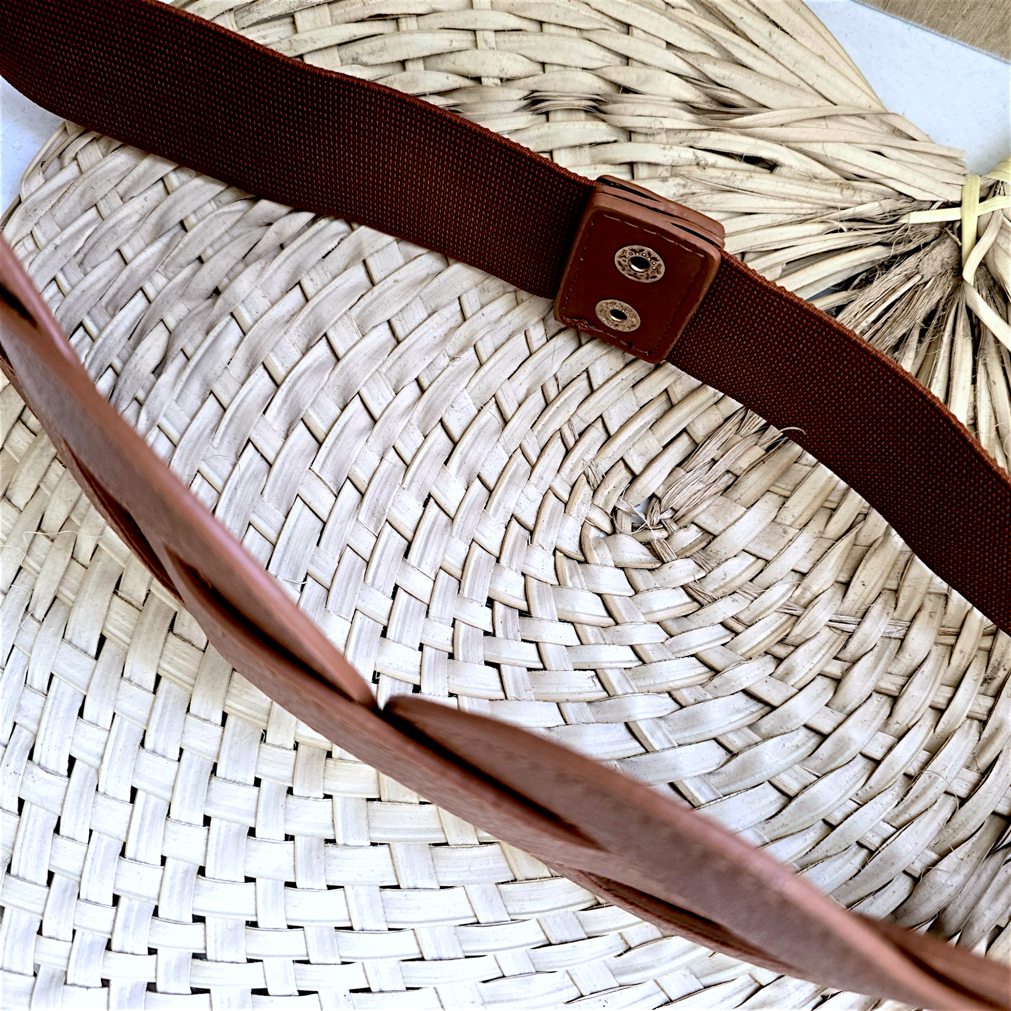 Ceinture élastique camel - 𝐌𝐚𝐫𝐢𝐧𝐚𝟒𝟒𝐟𝐚𝐦𝐢𝐥𝐲