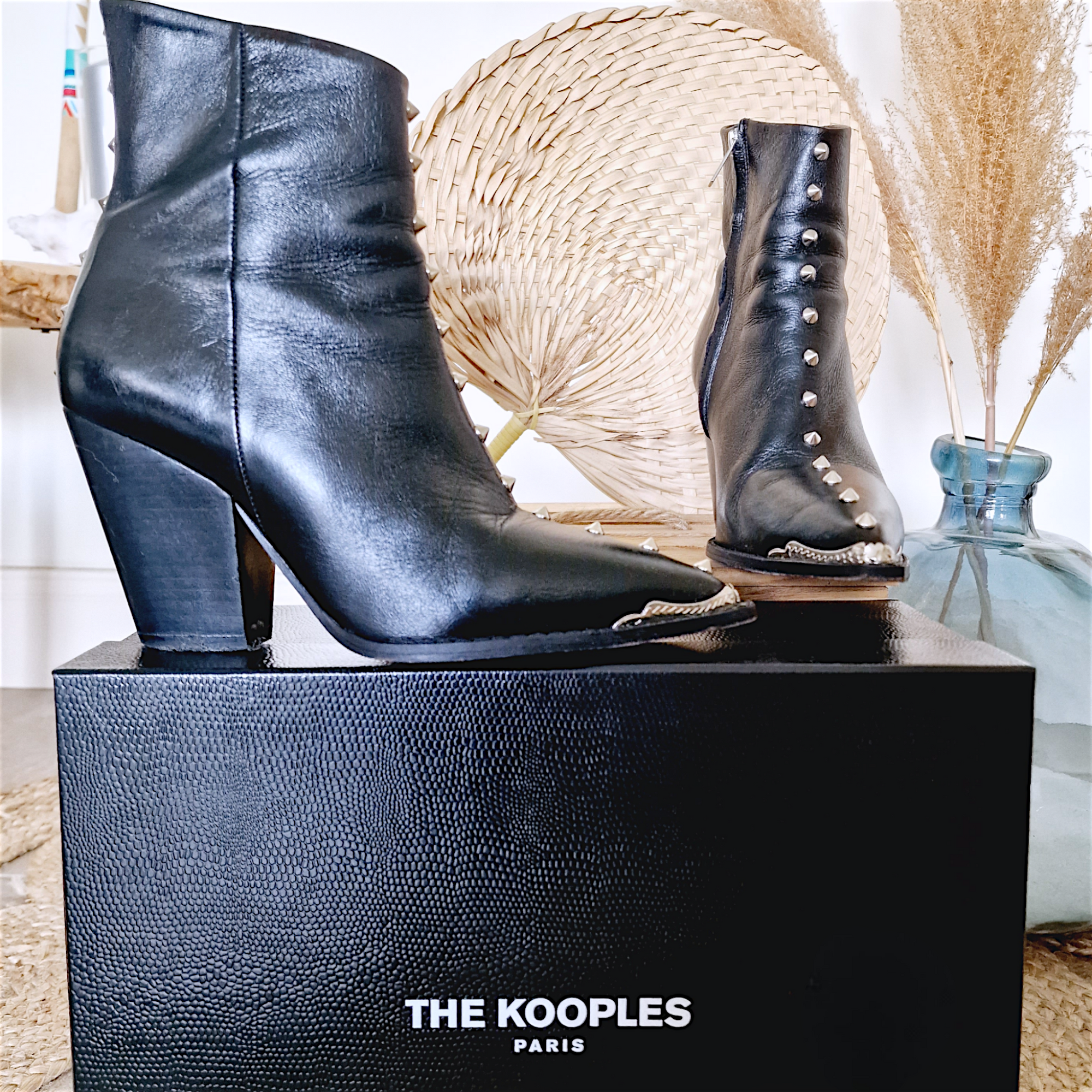 Bottines cuir studs THE KOOPLES - 𝐌𝐚𝐫𝐢𝐧𝐚𝟒𝟒𝐟𝐚𝐦𝐢𝐥𝐲