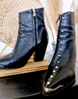 Bottines cuir studs THE KOOPLES - 𝐌𝐚𝐫𝐢𝐧𝐚𝟒𝟒𝐟𝐚𝐦𝐢𝐥𝐲
