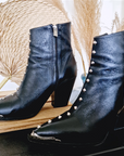 Bottines cuir studs THE KOOPLES - 𝐌𝐚𝐫𝐢𝐧𝐚𝟒𝟒𝐟𝐚𝐦𝐢𝐥𝐲