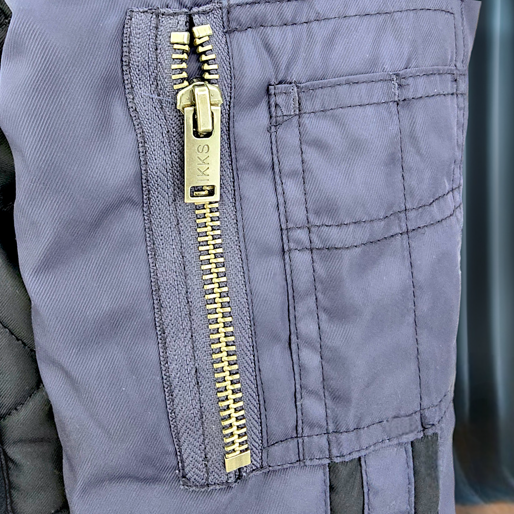Bombers garçon bleu marine                 IKKS - 𝐌𝐚𝐫𝐢𝐧𝐚𝟒𝟒𝐟𝐚𝐦𝐢𝐥𝐲