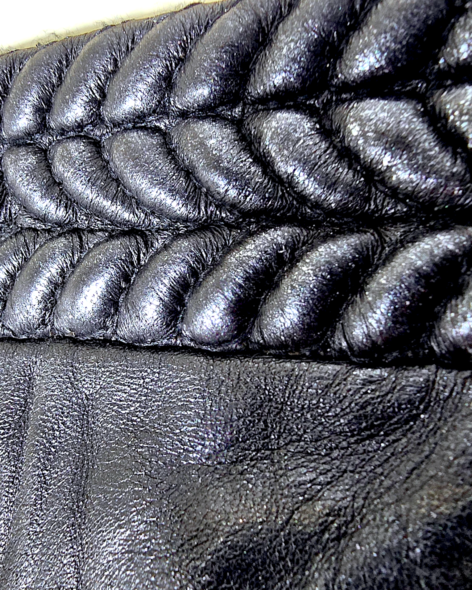 Jupe cuir noire métallisés                    BERENICE - 𝐌𝐚𝐫𝐢𝐧𝐚𝟒𝟒𝐟𝐚𝐦𝐢𝐥𝐲