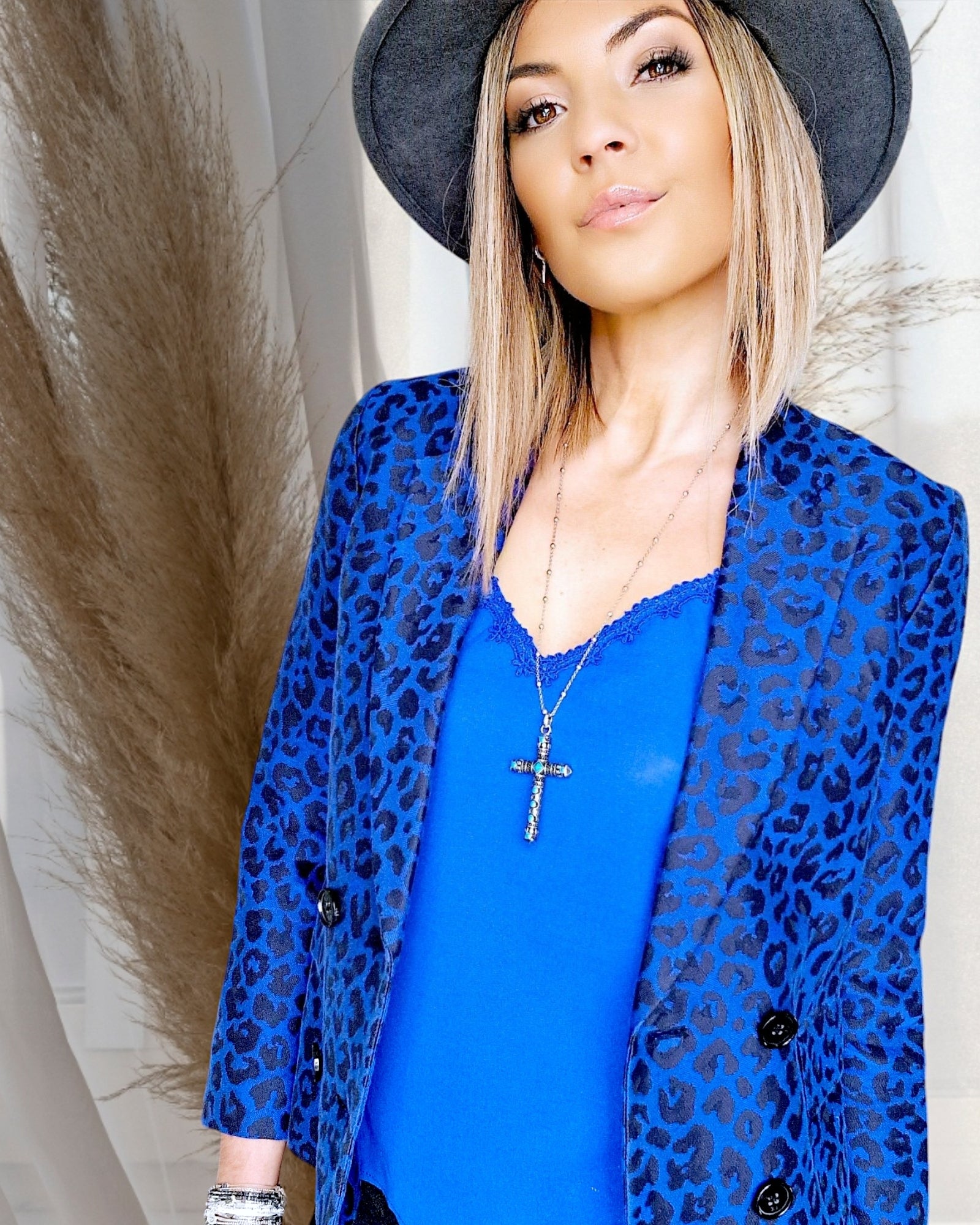 Veste bleue roi léopard                       3.1 PHILLIP LIME - 𝐌𝐚𝐫𝐢𝐧𝐚𝟒𝟒𝐟𝐚𝐦𝐢𝐥𝐲