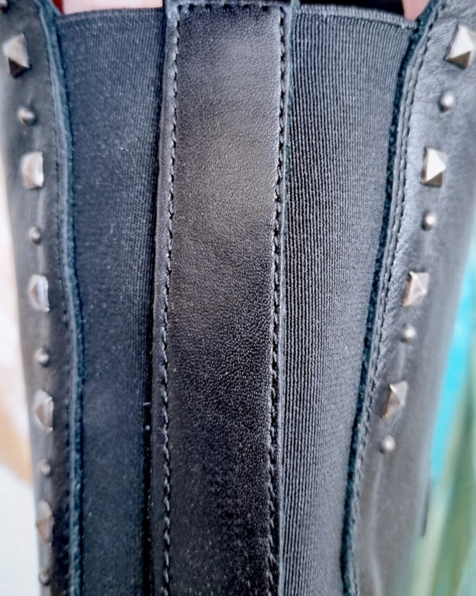 Cavalières cuir noires                          PIRANHA - 𝐌𝐚𝐫𝐢𝐧𝐚𝟒𝟒𝐟𝐚𝐦𝐢𝐥𝐲