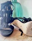 Sandales noires cuir à franges - 𝐌𝐚𝐫𝐢𝐧𝐚𝟒𝟒𝐟𝐚𝐦𝐢𝐥𝐲