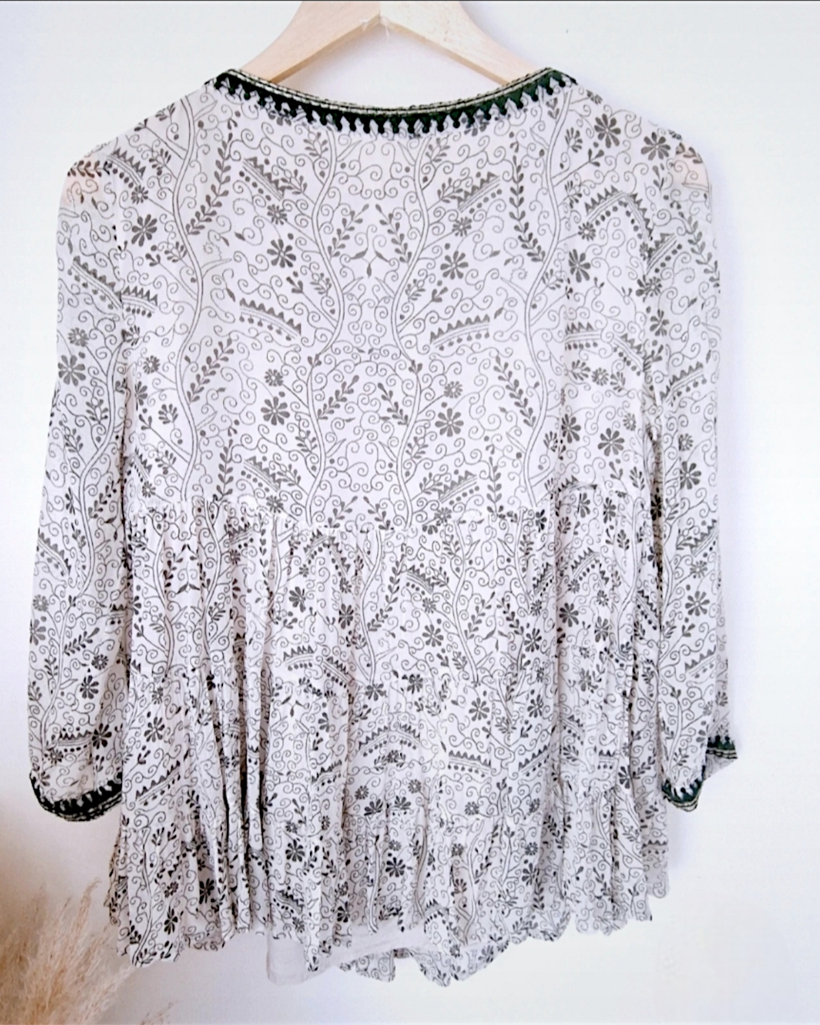 Blouse éthnique verte                          STELLA FOREST - 𝐌𝐚𝐫𝐢𝐧𝐚𝟒𝟒𝐟𝐚𝐦𝐢𝐥𝐲
