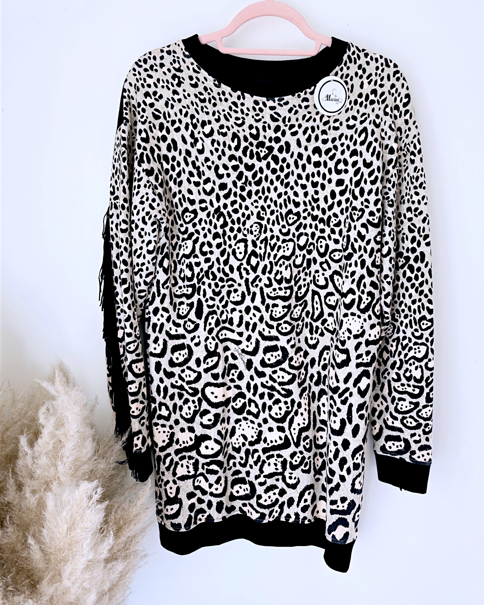 Robe sweat grrr léopard                                              JUST CAVALLI - 𝐌𝐚𝐫𝐢𝐧𝐚𝟒𝟒𝐟𝐚𝐦𝐢𝐥𝐲