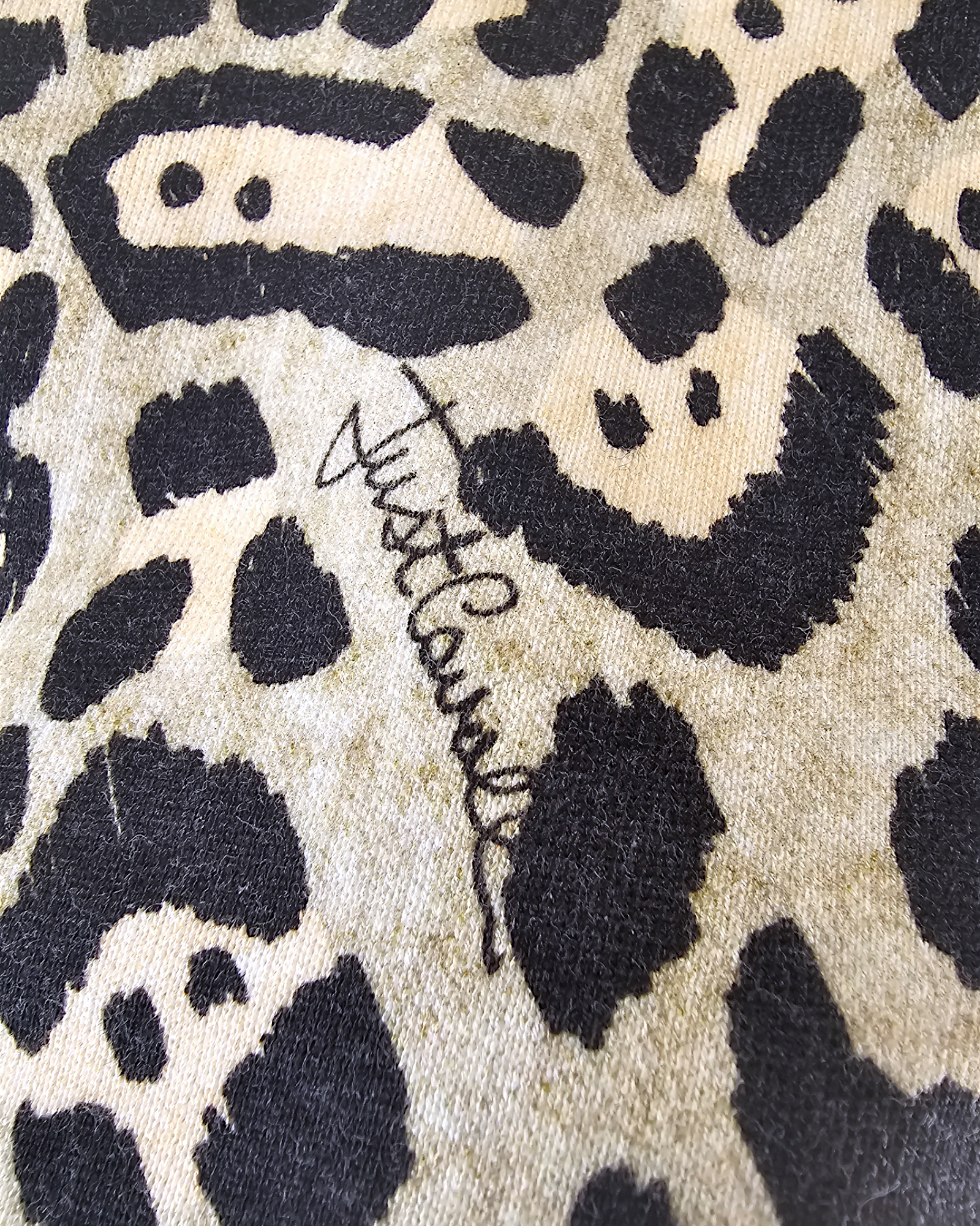 Robe sweat grrr léopard                                              JUST CAVALLI - 𝐌𝐚𝐫𝐢𝐧𝐚𝟒𝟒𝐟𝐚𝐦𝐢𝐥𝐲