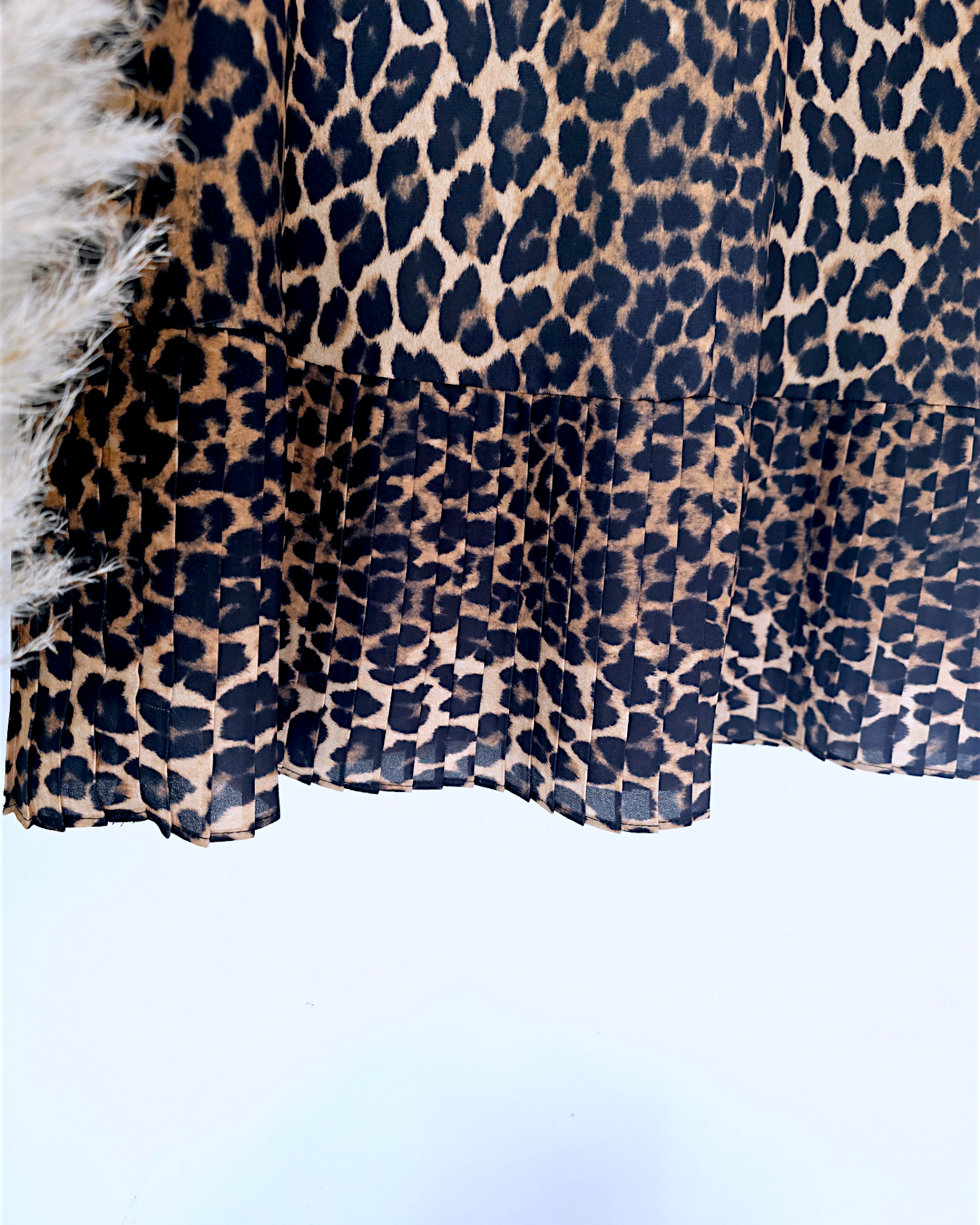 Robe grrr léopard T.36                                                      MAISON SCOTCH - 𝐌𝐚𝐫𝐢𝐧𝐚𝟒𝟒𝐟𝐚𝐦𝐢𝐥𝐲