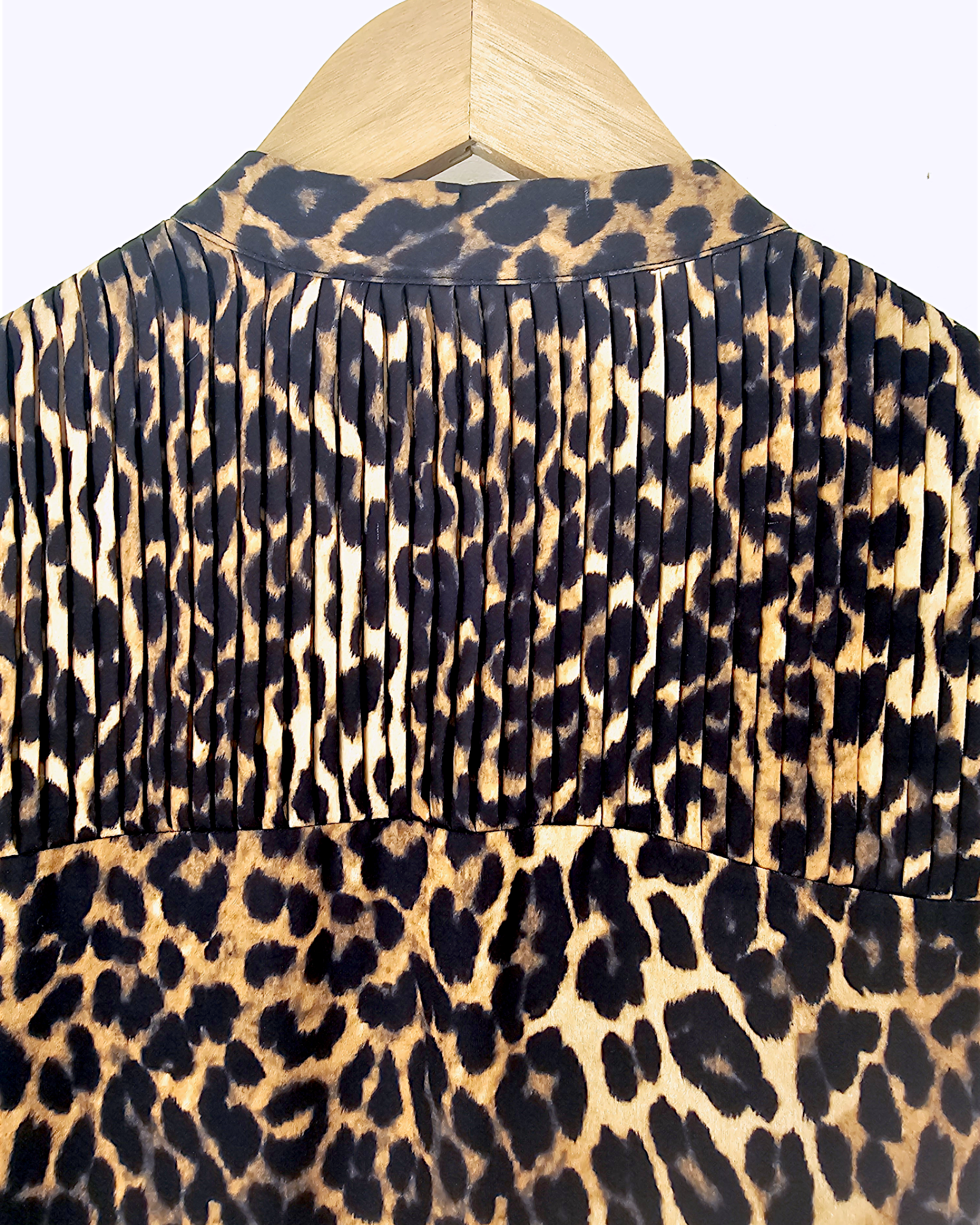 Robe grrr léopard T.36                                                      MAISON SCOTCH - 𝐌𝐚𝐫𝐢𝐧𝐚𝟒𝟒𝐟𝐚𝐦𝐢𝐥𝐲