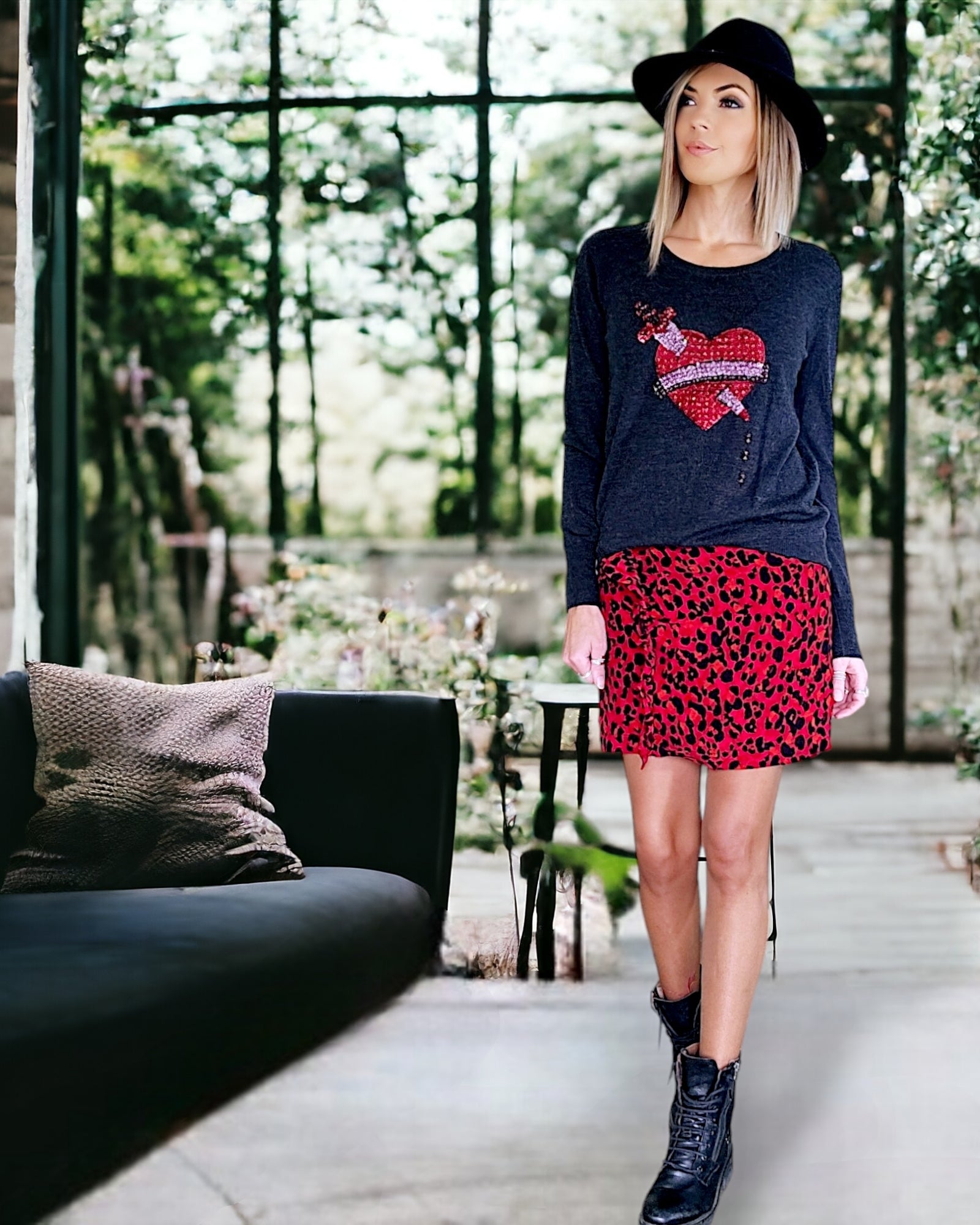 Pull cœur                                               MARKUS LUPFER - 𝐌𝐚𝐫𝐢𝐧𝐚𝟒𝟒𝐟𝐚𝐦𝐢𝐥𝐲