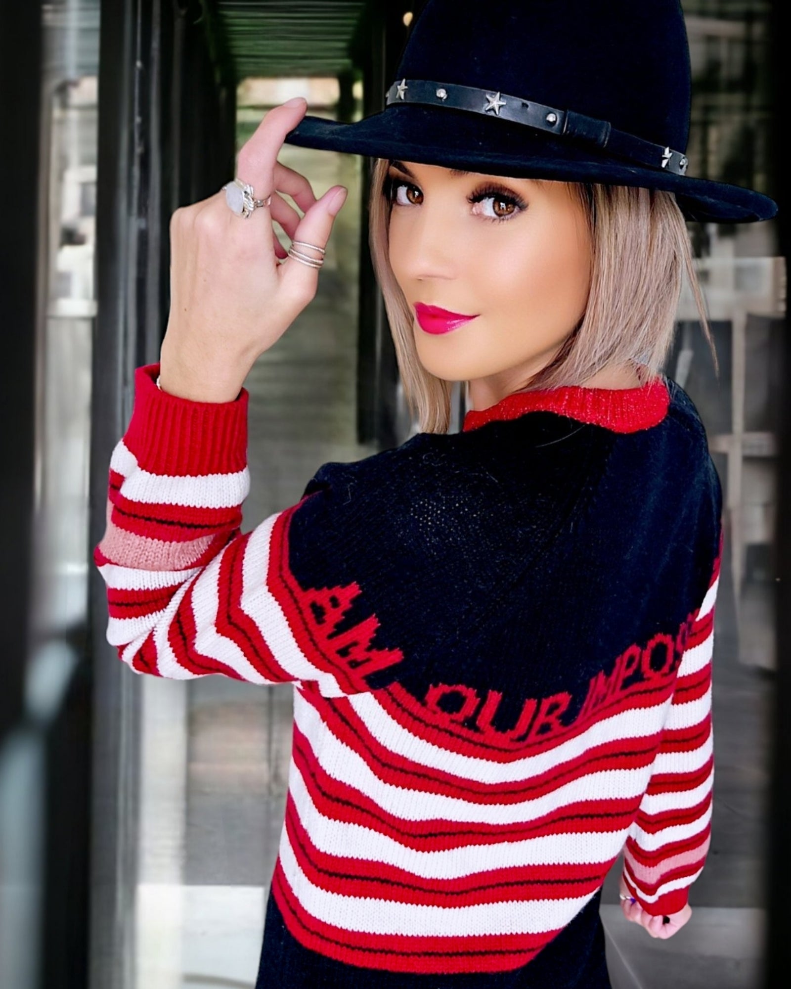Robe pull amour impossible - 𝐌𝐚𝐫𝐢𝐧𝐚𝟒𝟒𝐟𝐚𝐦𝐢𝐥𝐲