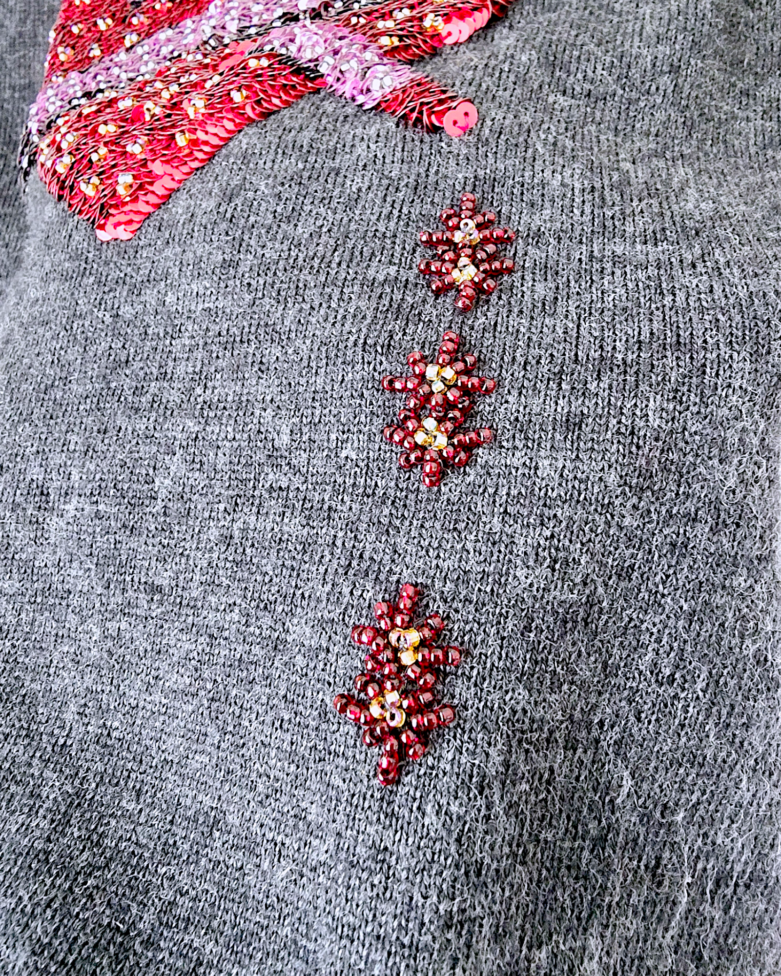 Pull cœur                                               MARKUS LUPFER - 𝐌𝐚𝐫𝐢𝐧𝐚𝟒𝟒𝐟𝐚𝐦𝐢𝐥𝐲